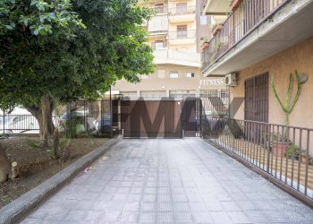 Edificio all\'aperto - Three-room apartment Via Antonio Locatelli
 
13, Catania - photo 32