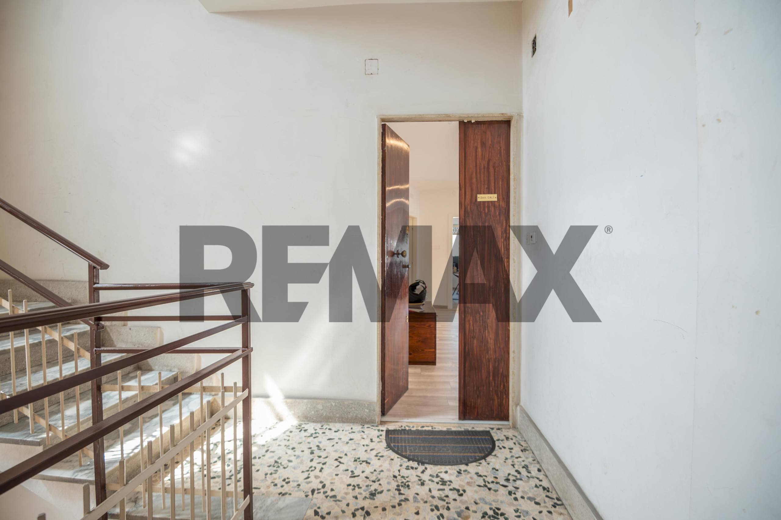 Hall / corridoio - Apartment Viale Dante Alighieri
91, Caltagirone - photo 3