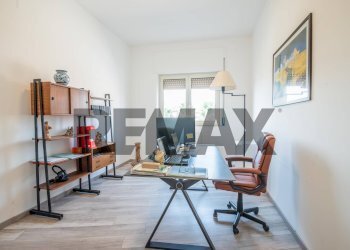 Ufficio - Apartment Viale Dante Alighieri
 
91, Caltagirone - photo 8