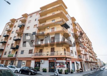 Edificio all\'aperto - Apartment Viale Dante Alighieri
 
91, Caltagirone - photo 22