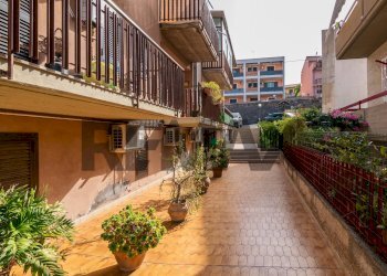 Edificio all\'aperto - One-room apartment Via Giovanni Grasso
 
2, Aci Castello - photo 5