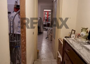 Hall / corridoio - Casa indipendente Via De Amicis
 
93, Paterno - foto 9