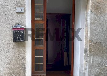 Edificio all\'aperto - Appartamento Vicolo Uccellini
 
8, Arcevia - foto 2