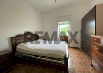 Camera / camera da letto - Appartamento Vicolo Uccellini
 
8, Arcevia - foto 17