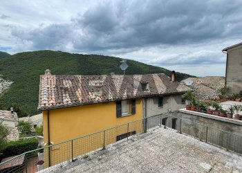 Casa all\'aperto - Appartamento Vicolo Uccellini
 
8, Arcevia - foto 23