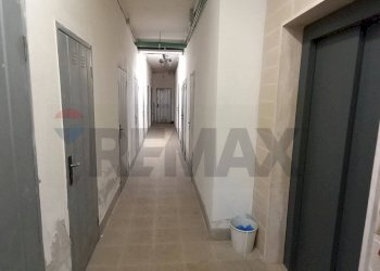 Hall / corridoio - Bilocale Piazza Mecenate
 
2, Anzio - foto 34