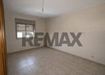 Stanza vuota - Appartamento via medaglie d'oro
 
90, Catania - foto 4