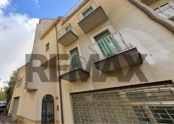 Edificio all\'aperto - Apartment Via Paolo Lo Manto
 
5, Enna - photo 37