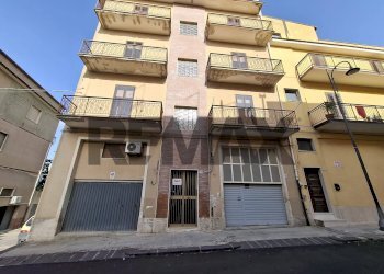 Edificio all\'aperto - Trilocale Via Scipione L Africano
 
27, Palazzolo Acreide - foto 2