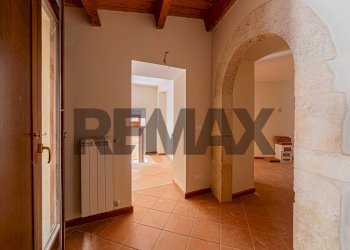 Hall / corridoio - Casa semi indipendente via Amiternini
2, L'Aquila - foto 8