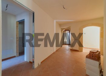 Hall / corridoio - Casa semi indipendente via Amiternini
2, L'Aquila - foto 15