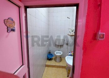 Bagno - Locale Commerciale Via Piazza Larga al Mercato
 
16, Napoli - foto 11