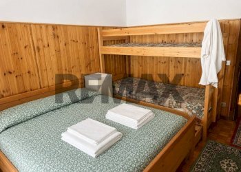 Camera / camera da letto - Three-room apartment VIA SANTA LUCIA
 
36, Piazzatorre - photo 9