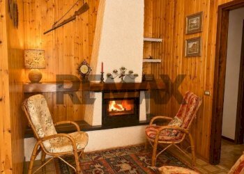 Soggiorno - Three-room apartment VIA SANTA LUCIA
 
36, Piazzatorre - photo 13