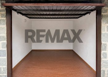 Parcheggio - Three-room apartment VIA SANTA LUCIA
 
36, Piazzatorre - photo 15
