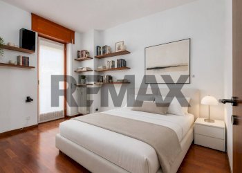 Camera / camera da letto - Quadrilocale Via Statuto
 
16 P, Bergamo - foto 24