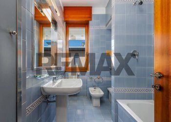Bagno - Quadrilocale Via Statuto
 
16 P, Bergamo - foto 29