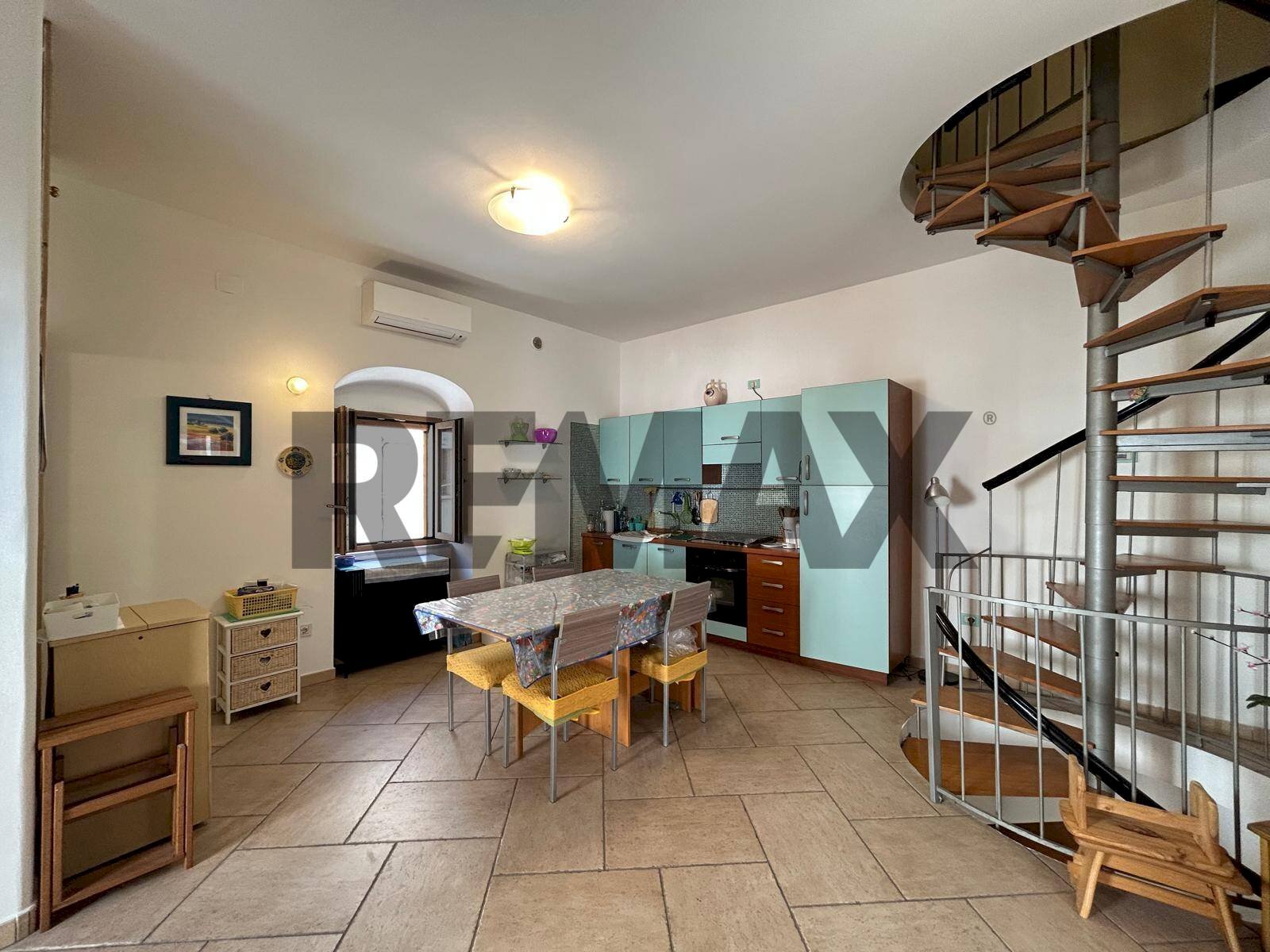 Sala da pranzo - Four-room apartment Via Le Ripe
78-80, Peschici - photo 3