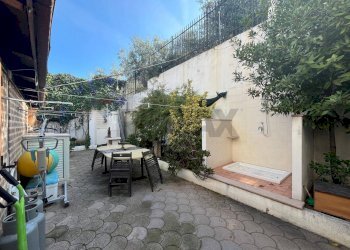 giardino esterno - Apartment Contrada Petto
 
22, Vieste - photo 19