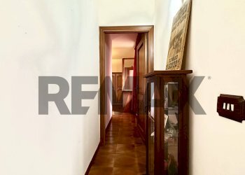 Hall / corridoio - Casa indipendente Viale porto torres
 
87, Sassari - foto 21