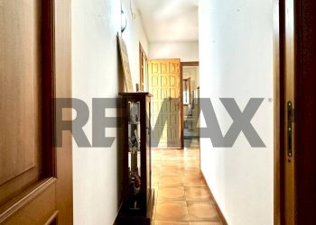 Hall / corridoio - Casa indipendente Viale porto torres
 
87, Sassari - foto 22