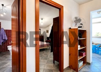 Hall / corridoio - Casa indipendente Viale porto torres
 
87, Sassari - foto 65