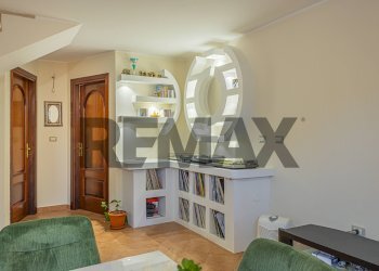 Soggiorno - Casa semi indipendente S.V. Costa Paloni
78, Sassari - foto 26