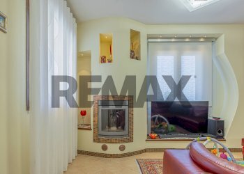 Soggiorno - Casa semi indipendente S.V. Costa Paloni
78, Sassari - foto 37