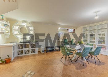 Sala da pranzo - Casa semi indipendente S.V. Costa Paloni
78, Sassari - foto 66