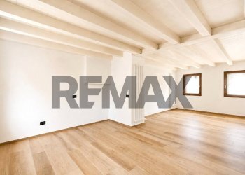 Stanza vuota - Semi-detached house VIA BELMONTE
 
80, Roana - photo 20