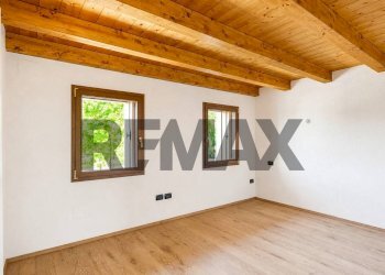 Stanza vuota - Semi-detached house VIA BELMONTE
 
80, Roana - photo 30