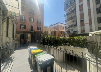 Edificio all\'aperto - Ufficio Via Michele Cammarano
 
3, Napoli - foto 8