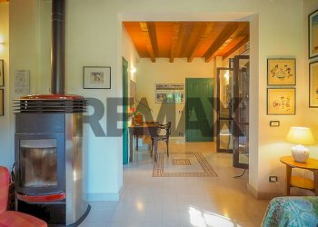Hall / corridoio - Rustic via Ernesto Arduini
 
33, Cavriago - photo 30
