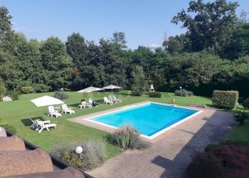Piscina - Villa via dei geranei
14, Castelletto Sopra Ticino - photo 2