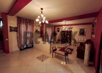 Sala da pranzo - Appartamento Via 4 Aprile
 
60, Vittoria - foto 6