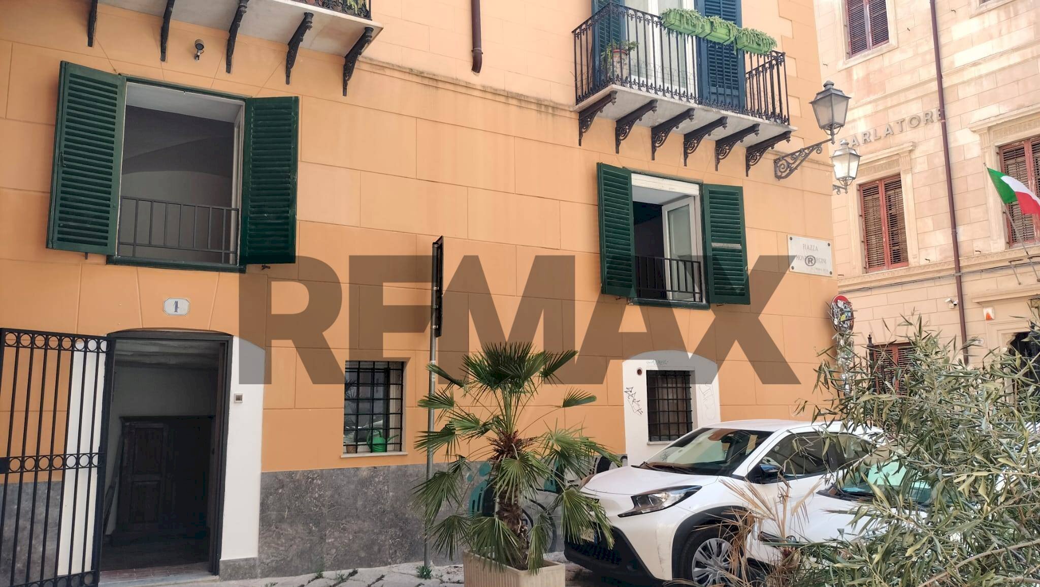 Edificio all\'aperto - Two-room apartment piazza Montevergini
15, Palermo - photo 2