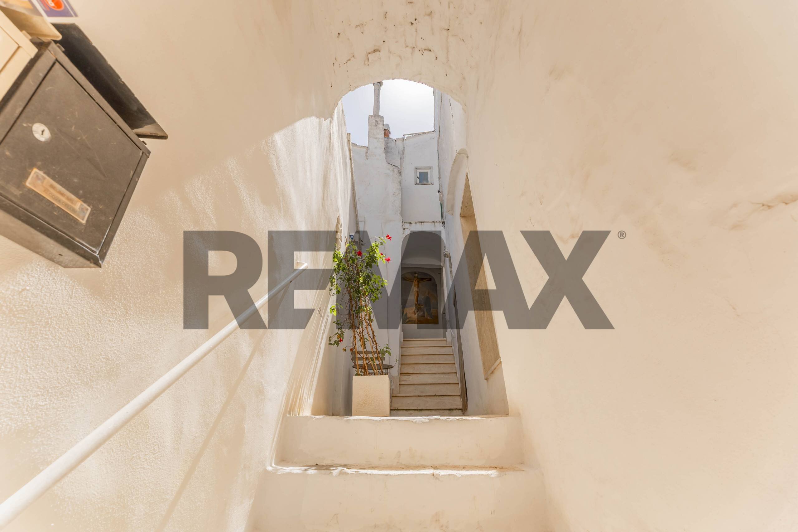 Scale - Independent house Via Cellini
37/E, Cisternino - photo 3