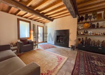 Soggiorno - Casa semi indipendente Via Canove
8, Sospiro - foto 4