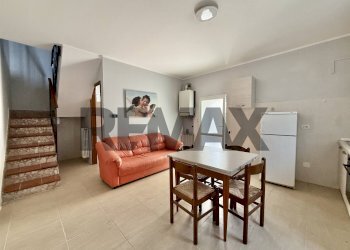 Sala da pranzo - Casa semi indipendente Via Ugo Pelò
 
2, Castelvetro Piacentino - foto 1
