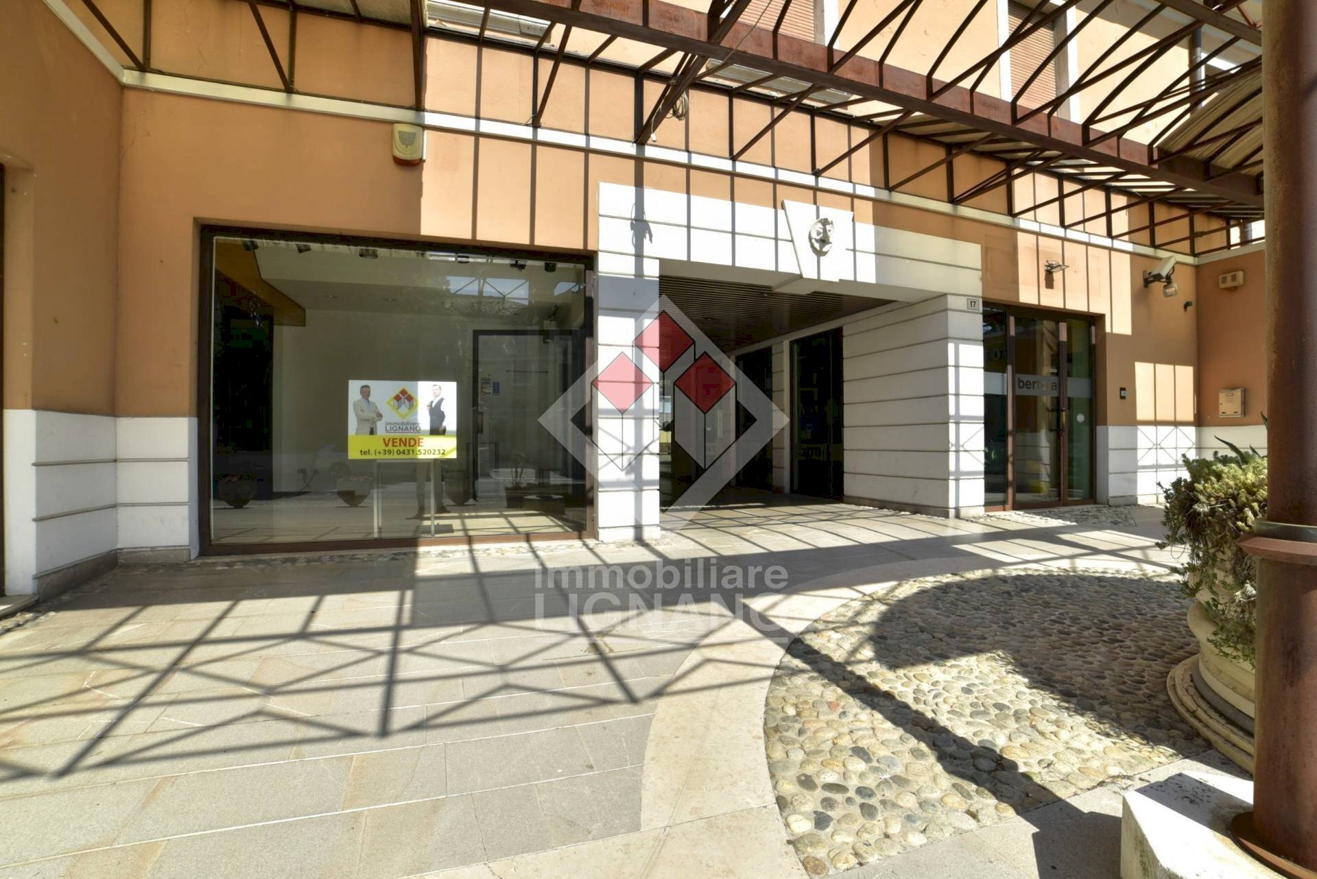Foto 2 - Negozio Latisana - foto 2