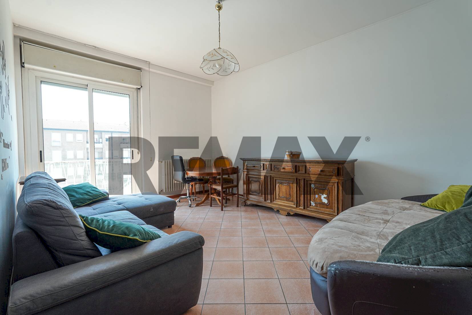 Soggiorno - Three-room apartment VIA CAMOZZI
52, Bergamo - photo 2
