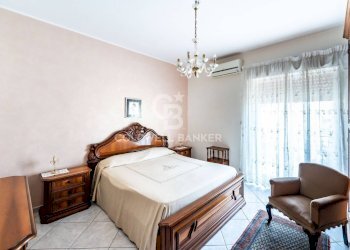 Foto 14 - Four-room apartment Via Sicilia
 
23, Aci Catena - photo 14