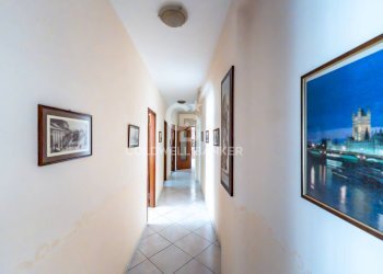 Foto 19 - Four-room apartment Via Sicilia
 
23, Aci Catena - photo 19