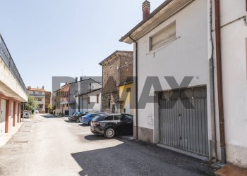 Edificio all\'aperto - Appartamento Piazza Verdi
 
19, Mercatino Conca - foto 4