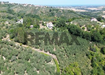 Vista delle montagne - Agricultural land via Val di Ranco
190, Montefiore Conca - photo 18