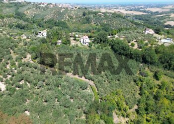 Vista delle montagne - Agricultural land via Val di Ranco
190, Montefiore Conca - photo 19