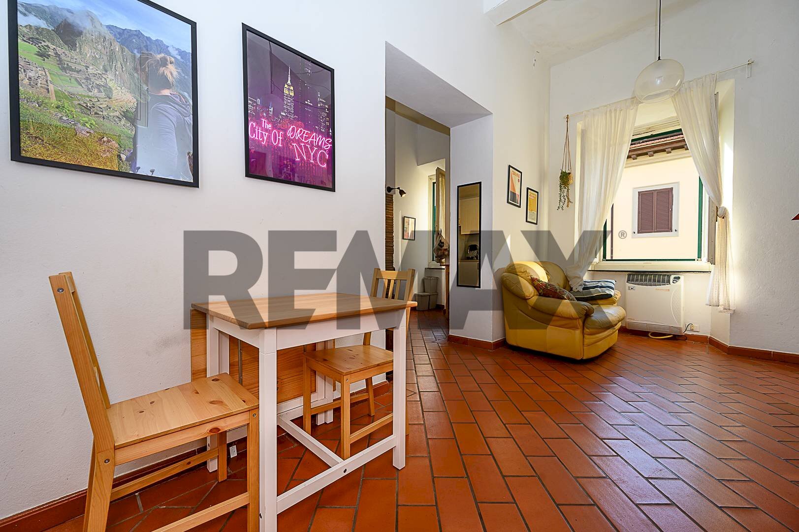 Sala da pranzo - Two-room apartment Via Dell'Indipendenza
 
41, Livorno - photo 1