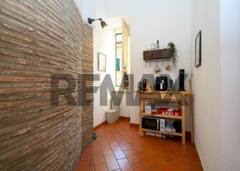 Hall / corridoio - Two-room apartment Via Dell'Indipendenza
41, Livorno - photo 12
