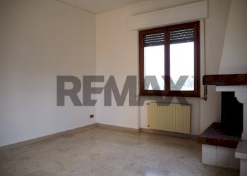 Stanza vuota - Four-room apartment Località le Murella
 
4, Palaia - photo 9
