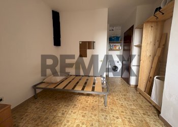 Camera / camera da letto - Two-room apartment Via Cisanello
 
121, Pisa - photo 9